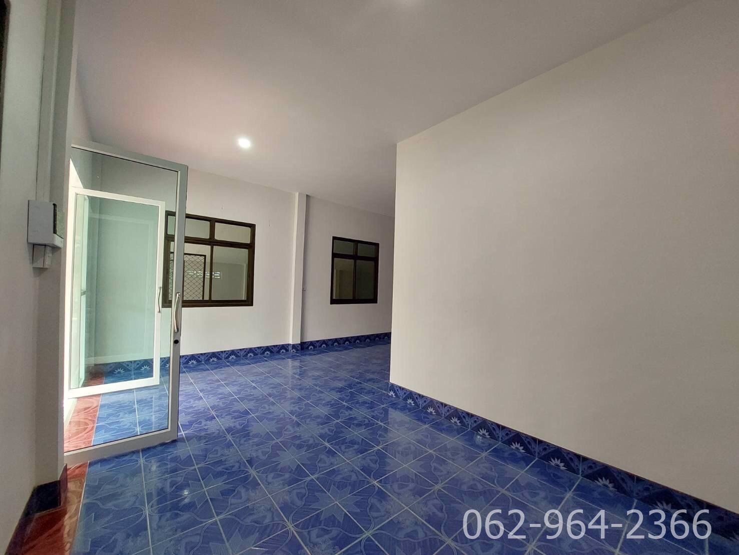 บ้านเดี่ยว-ชั้นเดียว-หน้ากว้างติดถนน-20เมตร