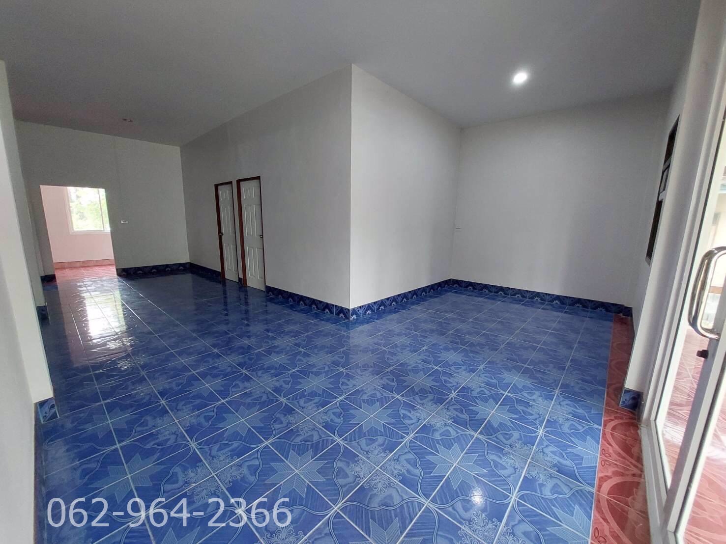 บ้านเดี่ยว-ชั้นเดียว-หน้ากว้างติดถนน-20เมตร