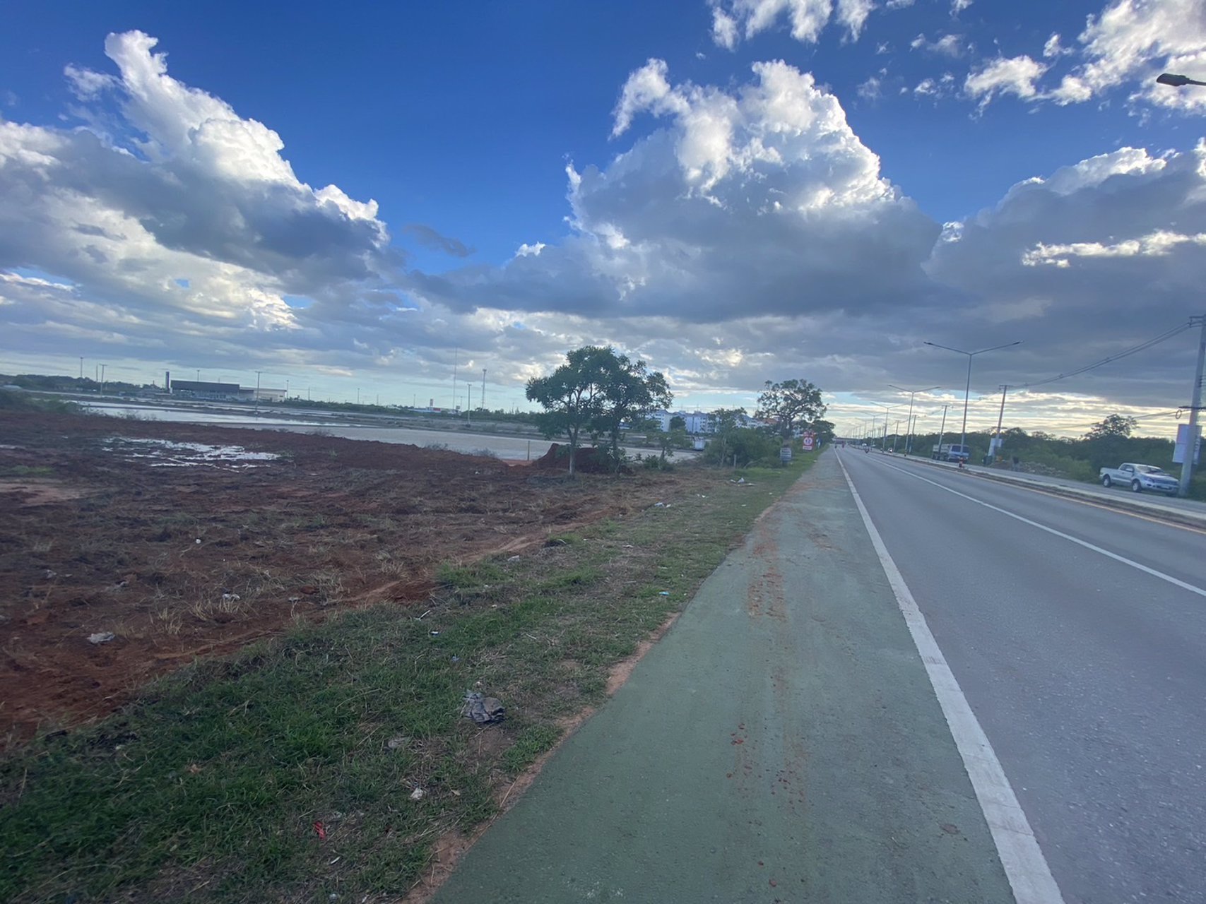 ขาย-หรือ-แบ่งให้เช่าที่ดินถมแล้ว-ติดบิ๊กซี-แม่กลอง