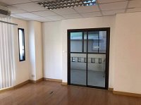 ให้เช่า-โฮมออฟฟิศ-3-ชั้น-ติดถนนร่มเกล้าราคา-58000-บาท-เดือน