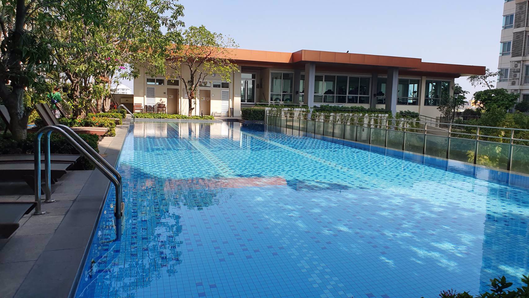 ขาย-คอนโดมิเนียมห้องเปล่า-4219-ตรม-centric-scene-ราคา-3300000-บาท-ราคาต่อรองได้