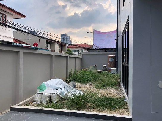 ทาว์โฮมส์สร้างใหม่-3-ชั้น-38-ตรว-ใกล้บิ๊กซี-ลาดพร้าว-ซอยลาดพร้าว-25-ราคาต่อรองได้