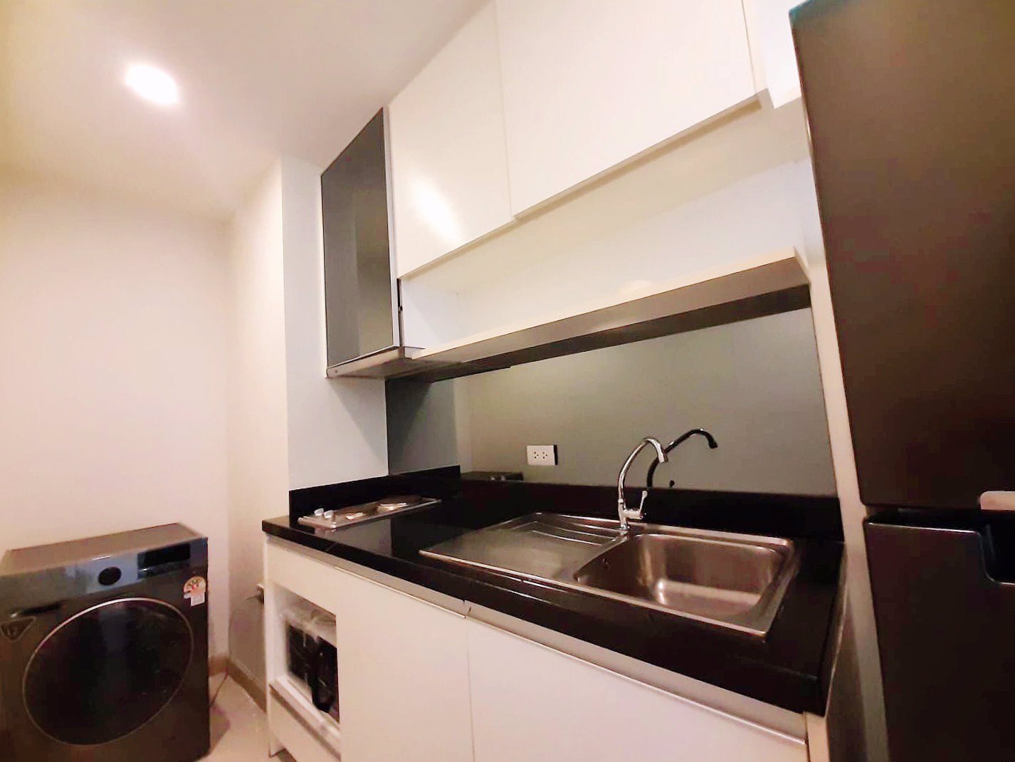 ลงทุนอย่างชาญฉลาด-คอนโดทำเลศักยภาพใจกลางเมืองโซนสุขุมวิท-ใกล้-รถไฟฟ้า