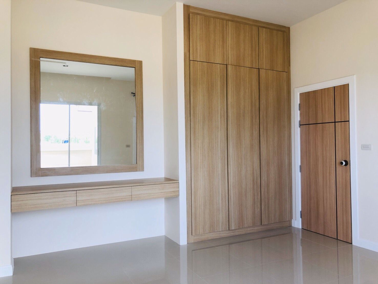 ขายหรือเช่า-พูลวิลล่า-ห้วยใหญ่-พัทยา-บ้านใหม่-ตบแต่งสวยพร้อมเข้าอยู่