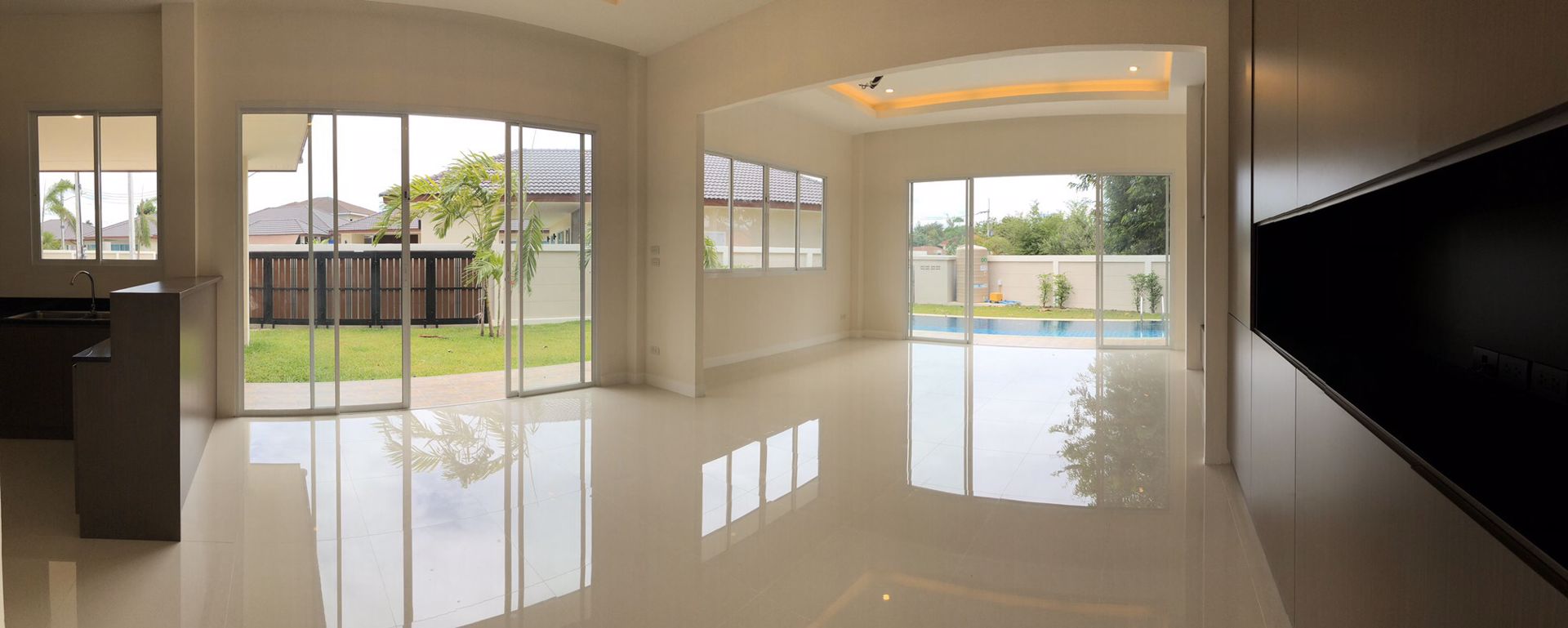 ขายหรือเช่า-พูลวิลล่า-ห้วยใหญ่-พัทยา-บ้านใหม่-ตบแต่งสวยพร้อมเข้าอยู่