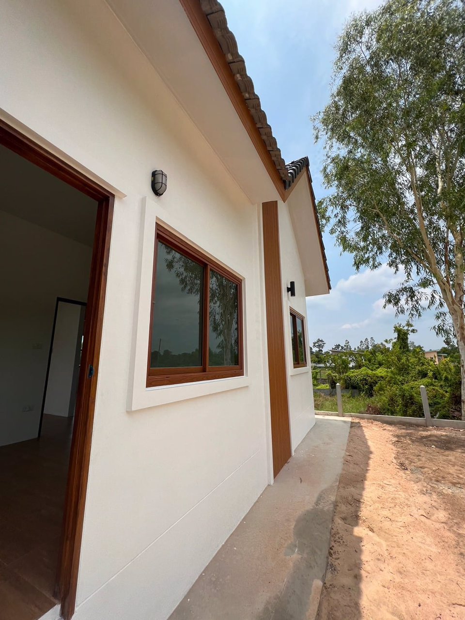 ขายถูก129ล้าน-ขายบ้านพร้อมที่ดินขนาด-50ตารางวา-2ห้องนอน1ห้องน้ำ