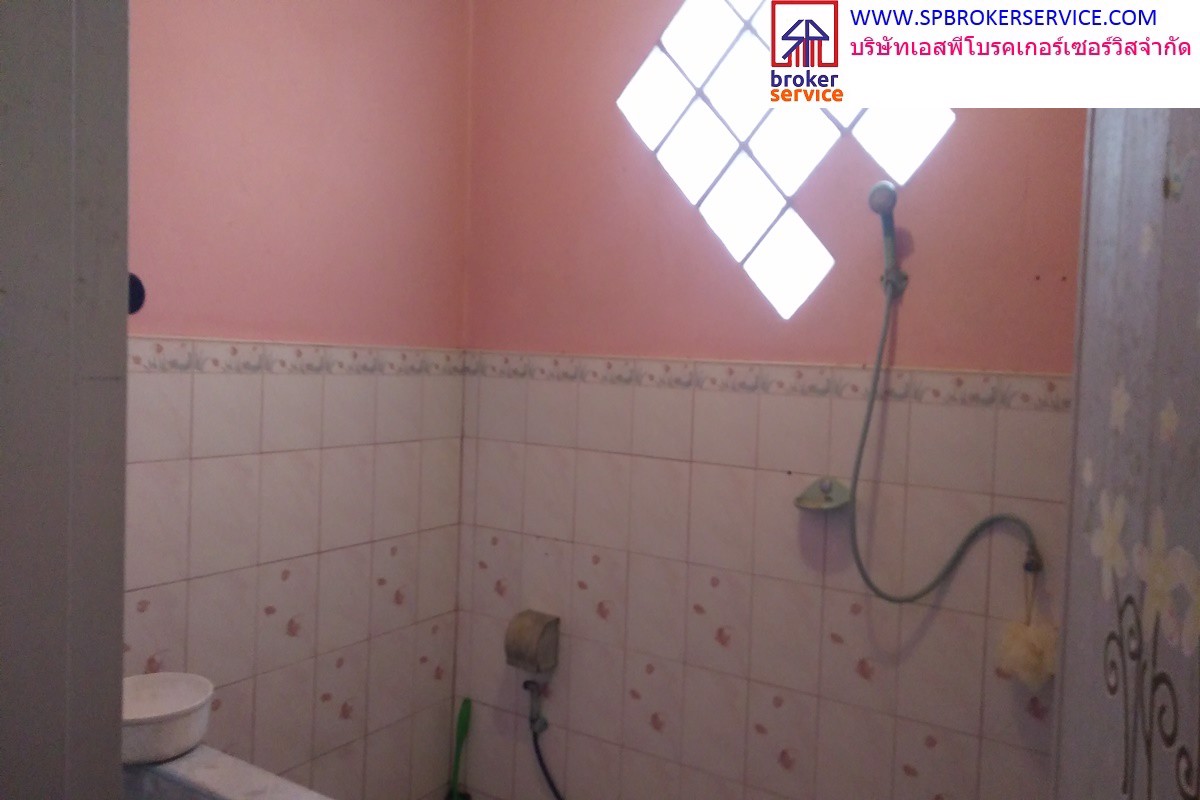 ขายบ้านเดี่ยว-หน้าโรงเรียนบ้านสร้าง-ใกล้ตลาดสี่ขวา