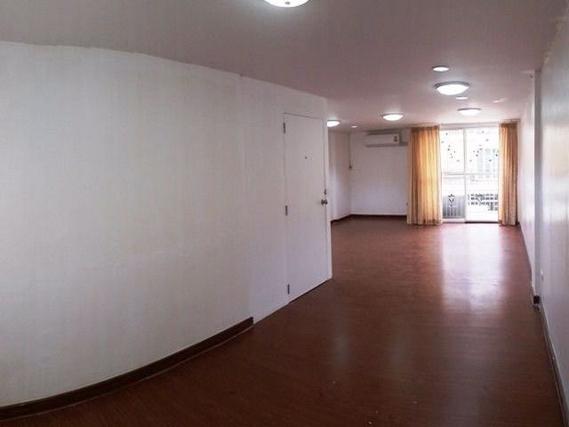 ให้เช่าโฮมออฟฟิศ-4-ชั้น-ปรัชญาโฮมทาวน์-ลาดพร้าว-71-ติดถนนสุคนธสวัสดิ์-เหมาะทำออฟฟิสและอยู่อาศัย