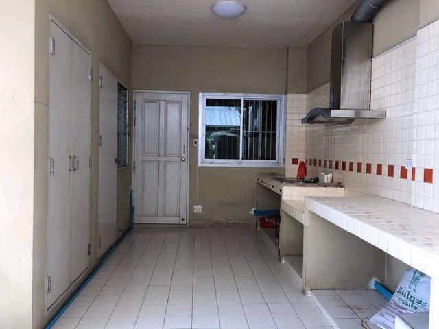 l394-ขายทาวน์เฮ้าส์-3-ชั้น-ซอยรามคำแหง-81-ลาดพร้าว-130-ใกล้รถไฟฟ้าสายสีเหลืองและสีส้ม