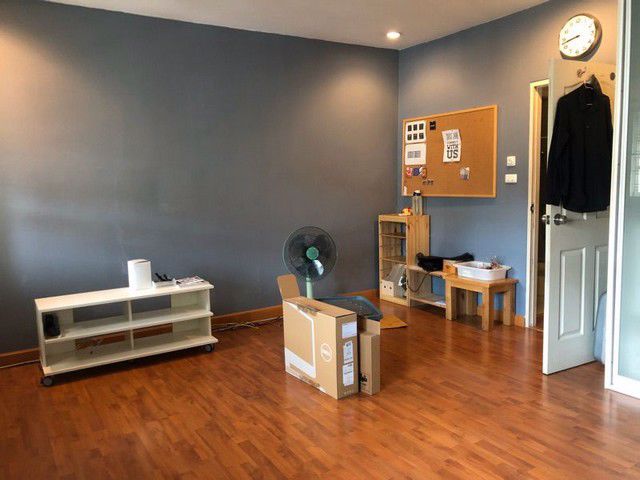 l394-ขายทาวน์เฮ้าส์-3-ชั้น-ซอยรามคำแหง-81-ลาดพร้าว-130-ใกล้รถไฟฟ้าสายสีเหลืองและสีส้ม