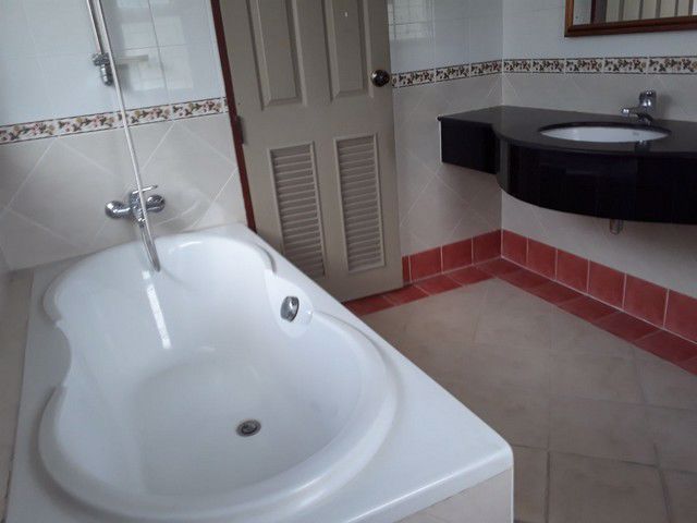 l418-ขายบ้านเดี่ยว-ริมทะเลสาบ-หมู่บ้านศุภาลัย-แกรนด์เลค-คุ้มเกล้า-ใกล้สุวรรณภูมิ