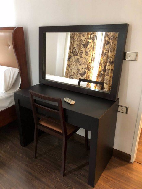 ให้เช่าคอนโด-สีลม-ซิตี้-รีสอร์ท-110-ตรม-3-นอน-ชั้น8-เฟอร์ครบ-ใกล้-bts-ช่องนนทรีsilom-city-resort