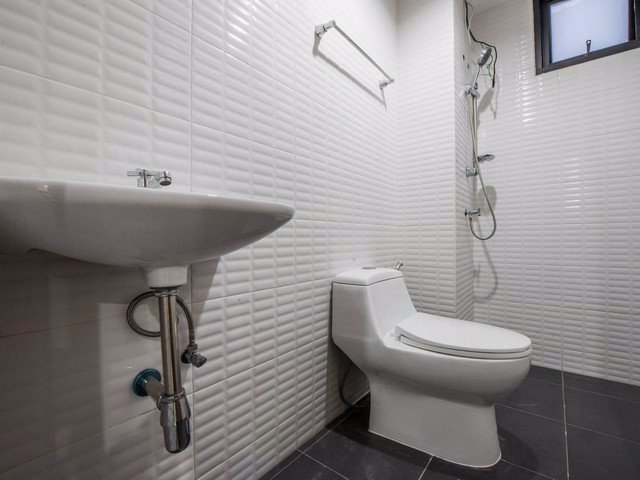 ขายหรือให้เช่า-โฮมออฟฟิศ-3-ชั้น-ซอยภาวนา-ลาดพร้าว-41-ใกล้-mrt-ลาดพร้าว-ถนนรัชดาภิเษก