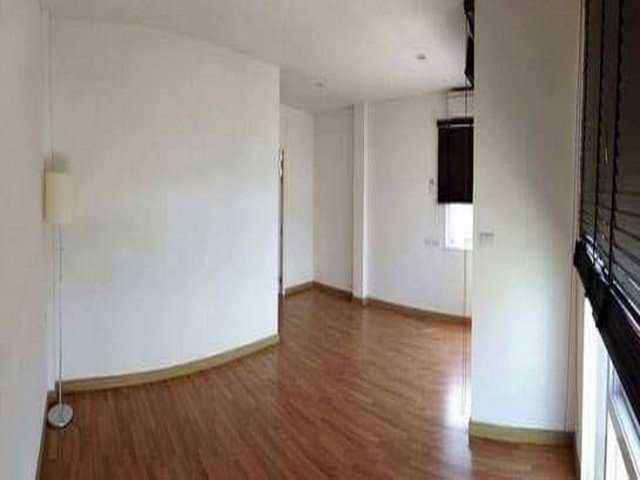 ให้เช่า-townhome-3-ชั้น-lumpini-town-residence-ลาดพร้าว21-ใกล้-mrtลาดพร้าว