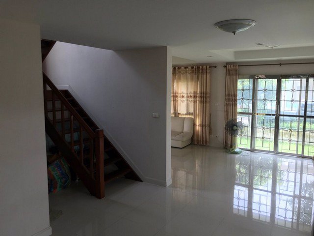 ขายด่วน-บ้านเดี่ยวหลังมุม-ชวนชื่น-วัชรพล-รามอินทรา-ใกล้รถไฟฟ้า-สถานีคู้บอน-motorway