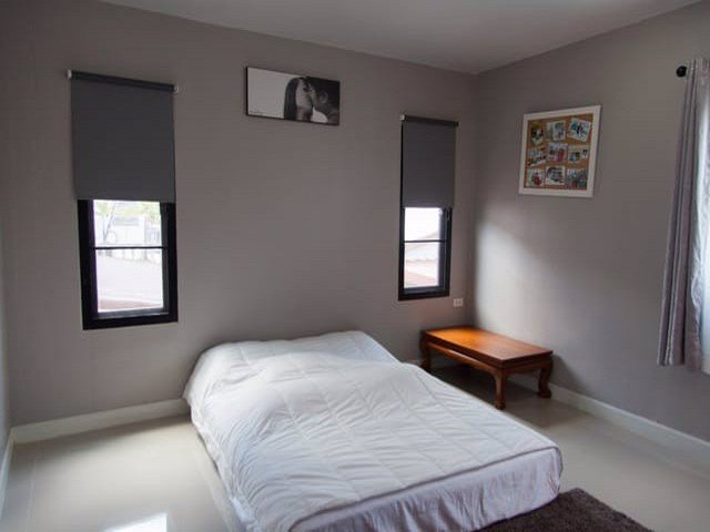 ขายบ้านแฝด-48-ตรว-5-ห้องนอน-โชคชัย4-ตกแต่งใหม่-พร้อมอยู่