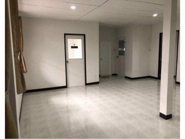 ขายที่ดินพร้อมบ้านเดี่ยวชั้นเดียว-61-ตรว-ซอยประชาราษฏร์บำเพ็ญ-ห้วยขวาง-ใกล้-mrt-ห้วยขวาง