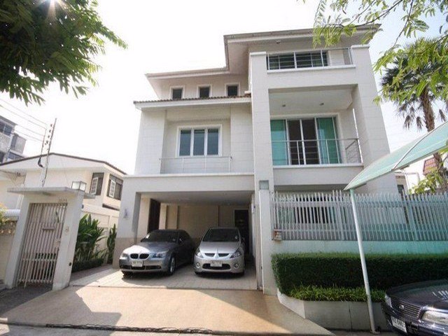 ขายบ้านเดี่ยว-3ชั้น-แต่งสวย-คุณภาพดี-66-ตรว-ประชาราษฎร์บำเพ็ญ-ห้วยขวาง-รัชดา-ใกล้-mrtห้วยขวาง