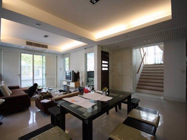 ขายบ้านเดี่ยว-3ชั้น-แต่งสวย-คุณภาพดี-66-ตรว-ประชาราษฎร์บำเพ็ญ-ห้วยขวาง-รัชดา-ใกล้-mrtห้วยขวาง