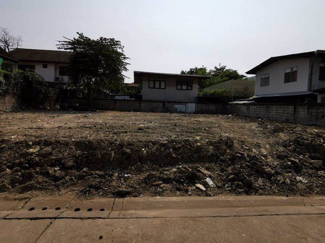 ขายที่ดินเปล่า100-ตรว-สุขุมวิท-64-ใกล้-bts-ปุณณวิถี-เหมาะสำหรับปลูกบ้านหรือทำอพาร์ทเม้นท์