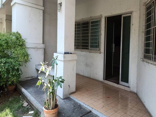 ให้เช่าบ้านหลังมุม-3-ชั้นรัชดา-เหม่งจ๋าย-50-ตรว-เป็นออฟฟิสเช่าระยะยาวได้