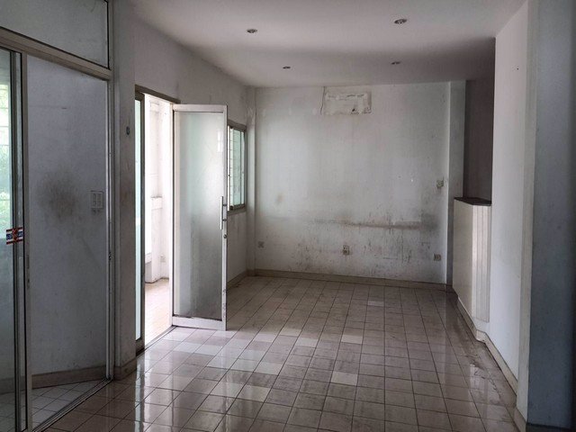 ให้เช่าบ้านหลังมุม-3-ชั้นรัชดา-เหม่งจ๋าย-50-ตรว-เป็นออฟฟิสเช่าระยะยาวได้