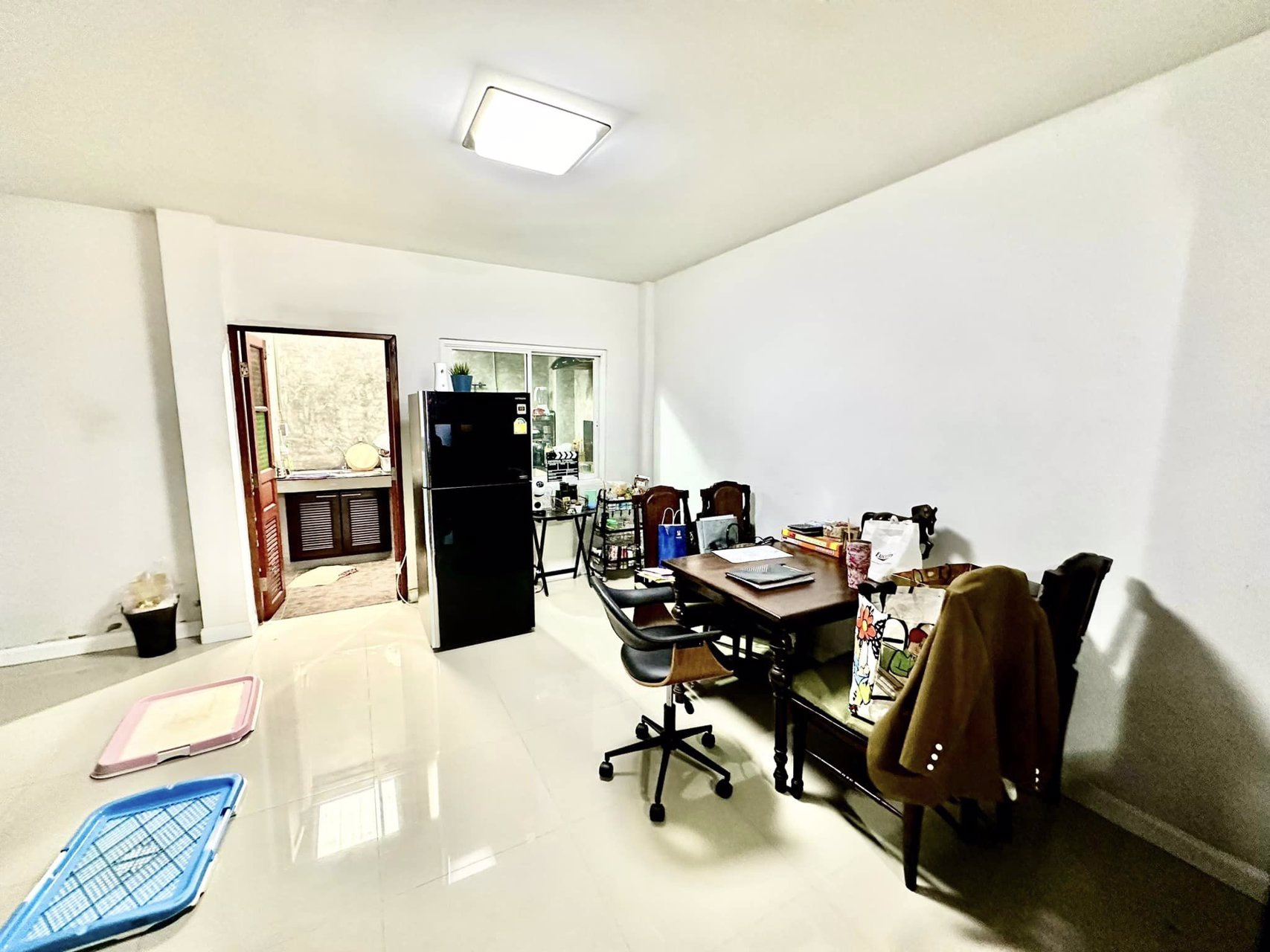 ขายด่วน-ต่อเติมเต็ม-เทอเรสหน้าบ้าน