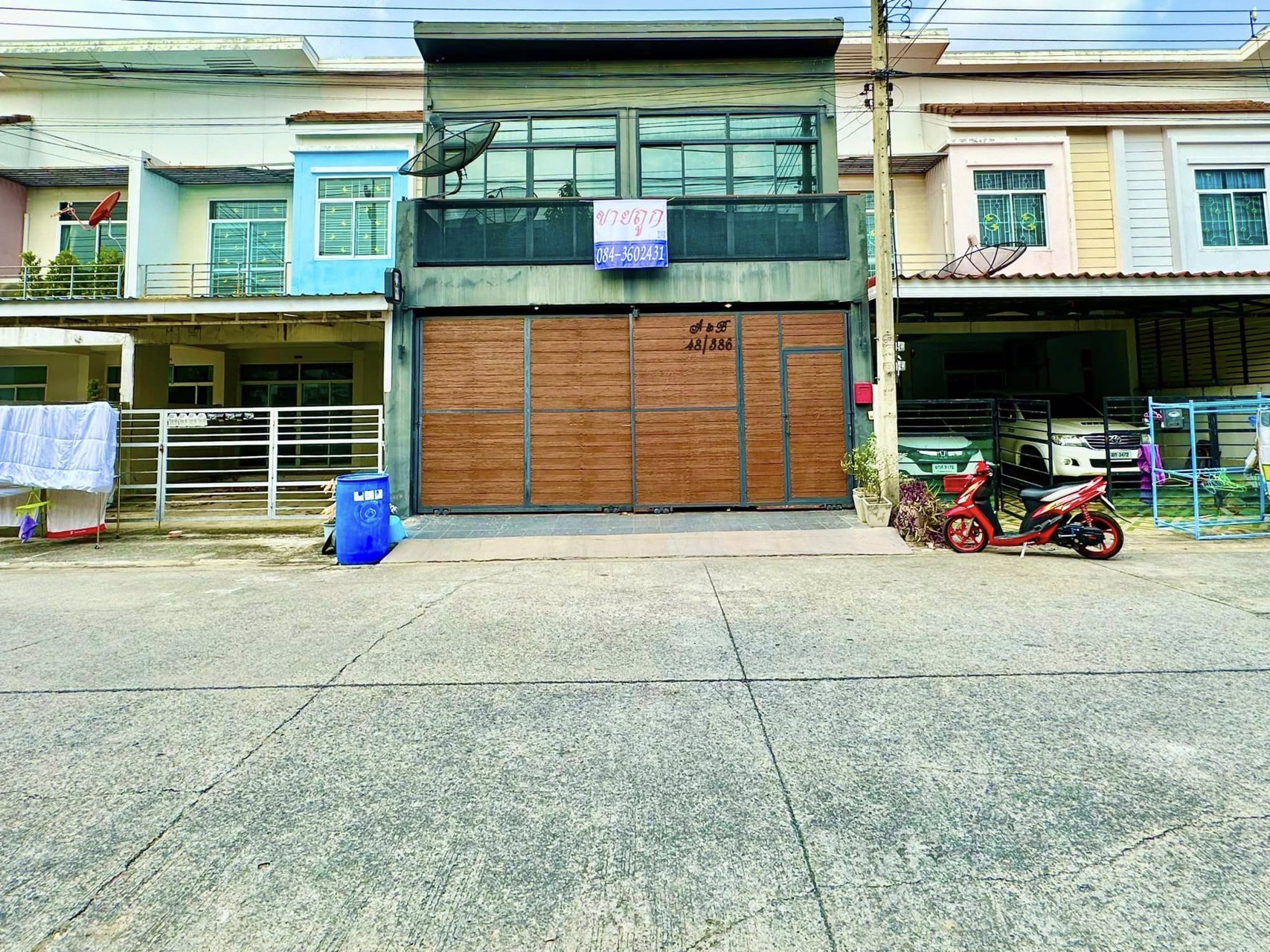 ขายด่วน-ต่อเติมเต็ม-เทอเรสหน้าบ้าน