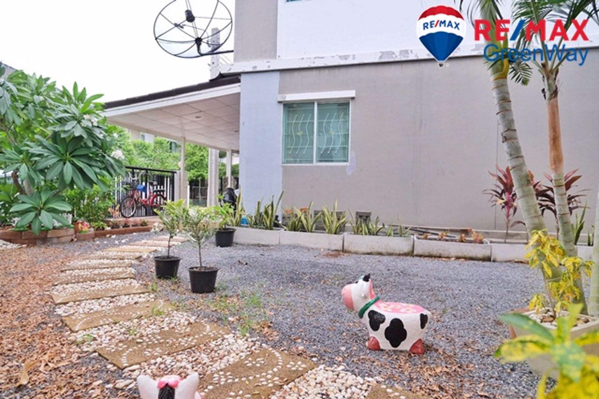 ทาวน์เฮ้าส์-มพฤกษาวิลล์-49-ศรีนครินทร์-ซอยทรัพย์บุญชัย-เนื้อที่-452-ตรว-ราคา-33-ล้าน-หลังริมใน