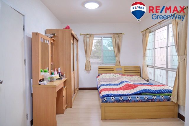 ทาวน์เฮ้าส์-มพฤกษาวิลล์-49-ศรีนครินทร์-ซอยทรัพย์บุญชัย-เนื้อที่-452-ตรว-ราคา-33-ล้าน-หลังริมใน