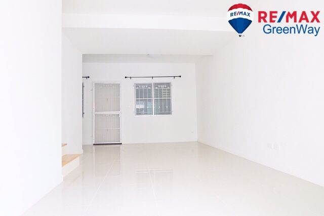 ทาวน์เฮ้าส์-สมุทรปราการ-หมู่บ้านพฤกษาวิลล์-78-ซอยทรัพย์บุญชัย-บ้านใหม่-เจ้าของไม่เคยอยู่