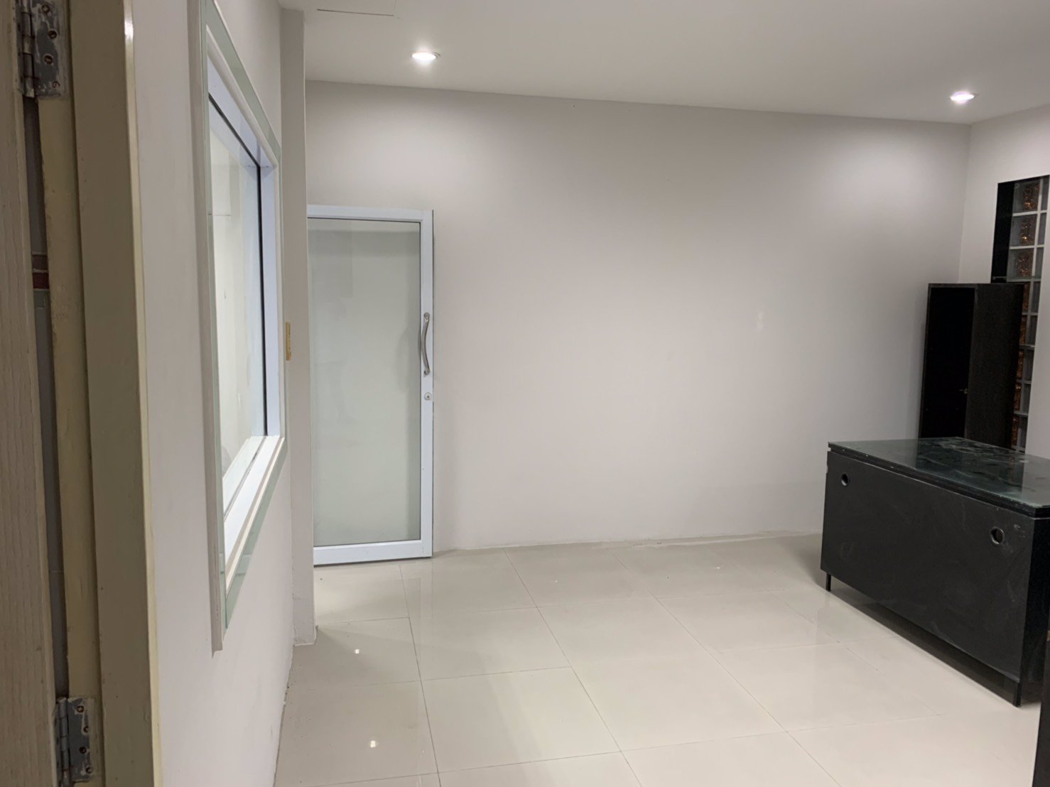 ให้เช่าโอมออฟฟิศ