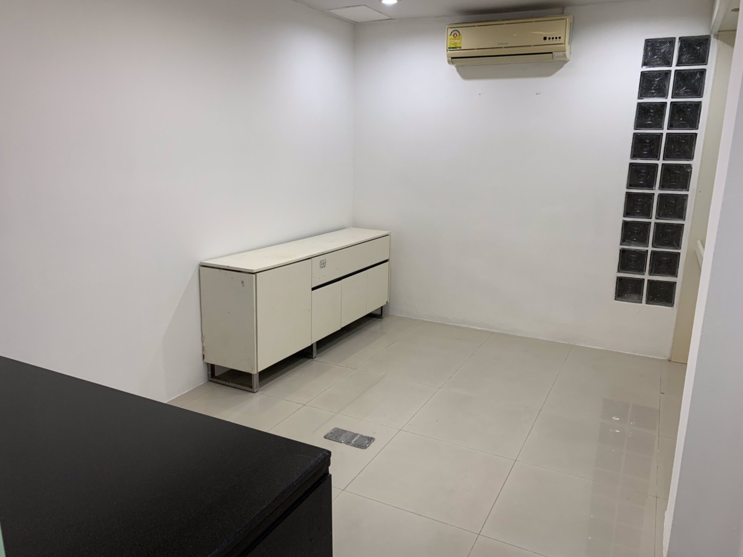 ให้เช่าโอมออฟฟิศ