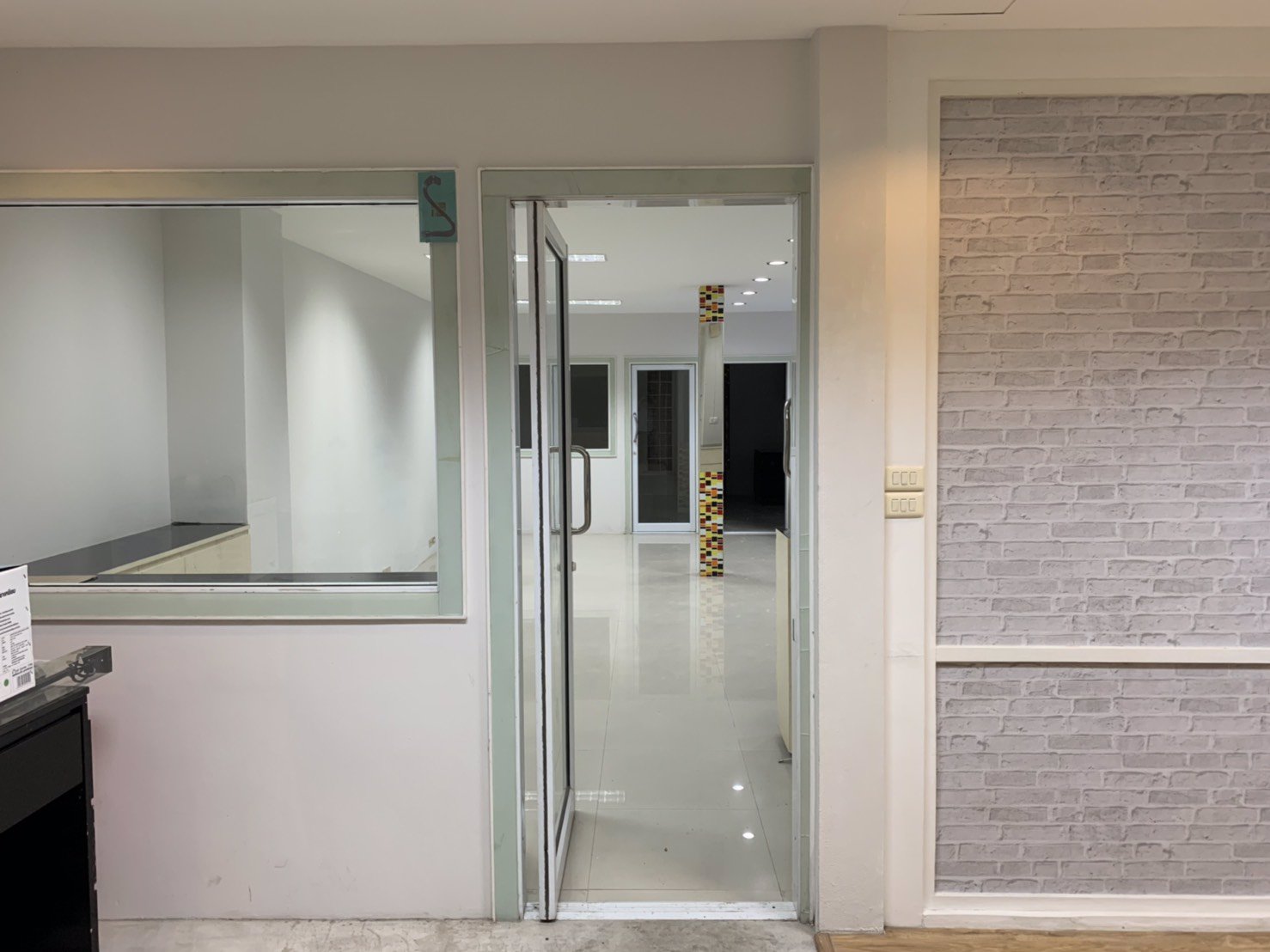 ให้เช่าโอมออฟฟิศ