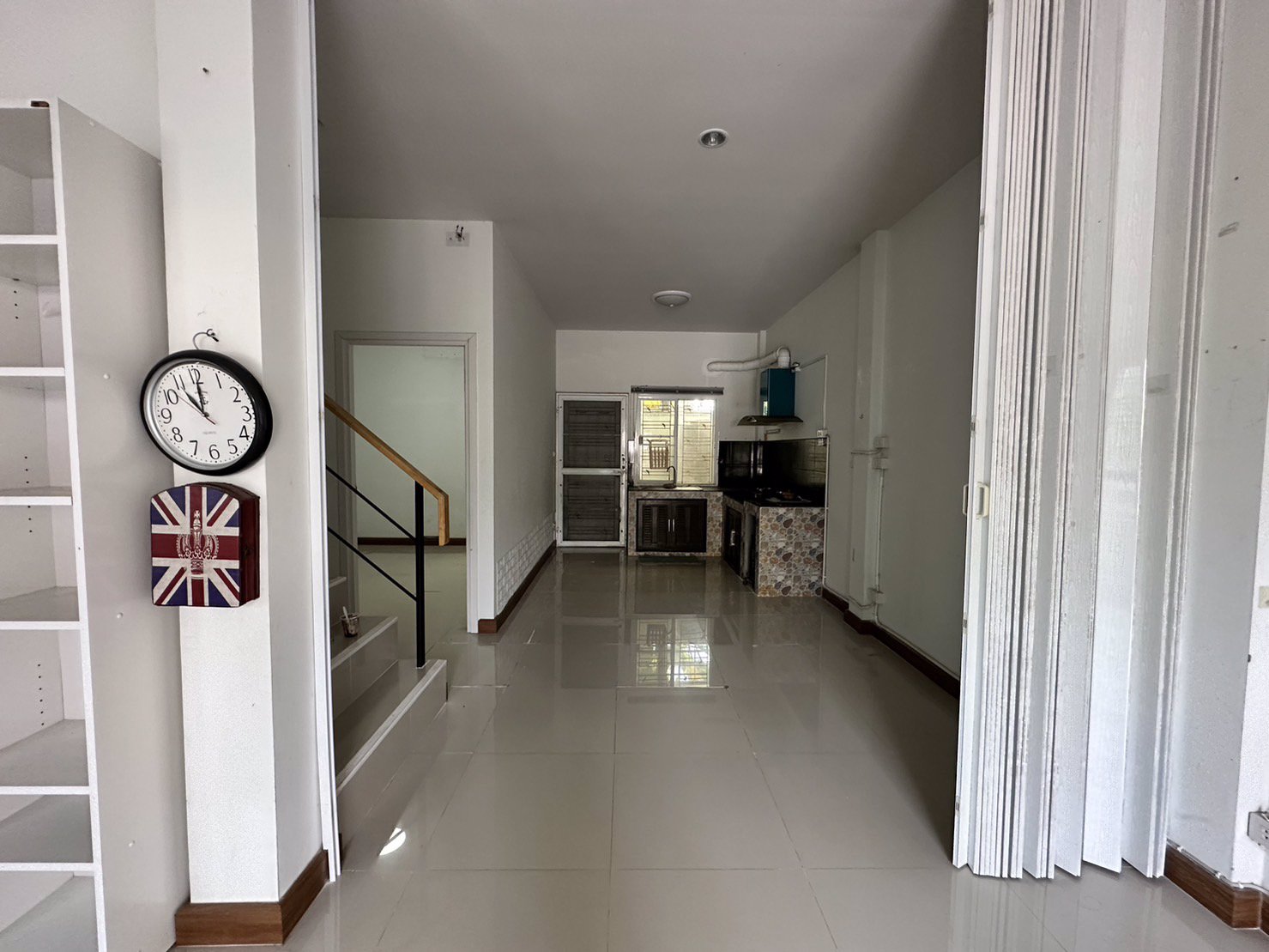 ขายทาวน์โฮม-หมู่บ้านเดอะมันนี่-เนื้อที่-23-ตรว