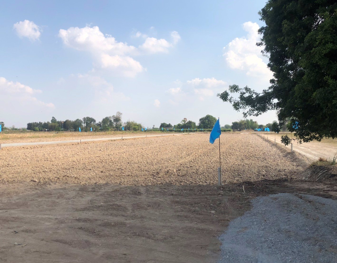 ขายที่ดินเปล่า-แปลงละ-80-100-ตรว-สุพรรณบุรี