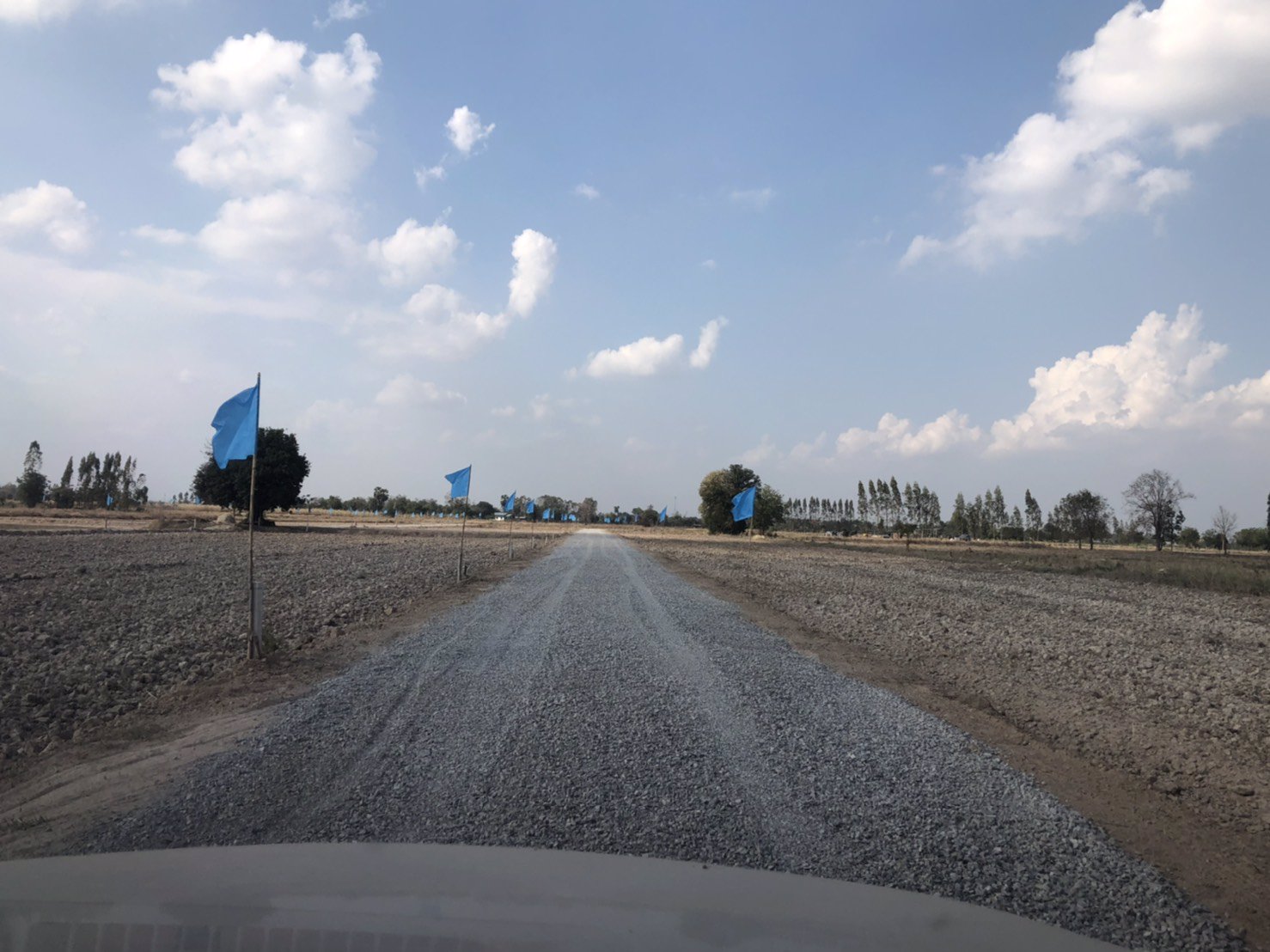 ขายที่ดินเปล่า-แปลงละ-80-100-ตรว-สุพรรณบุรี