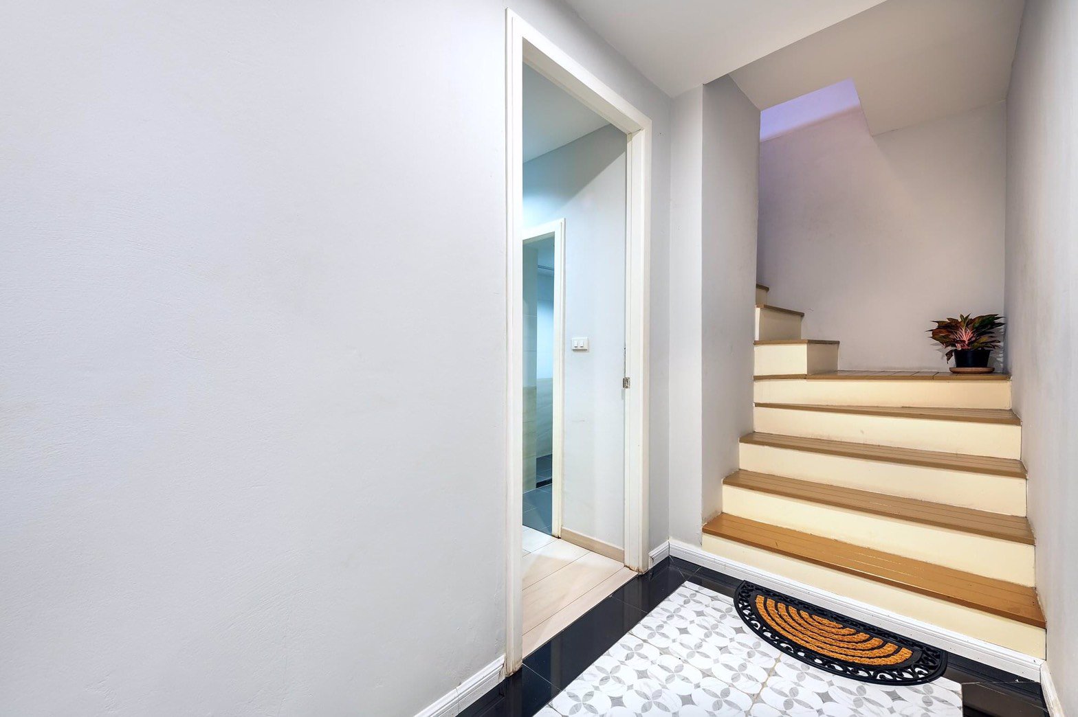 ปล่อยเช่าห้องพักรายวัน-รายเดือน-สะอาด-ปลอดภัย-ค่าเช่าถูก-3700บ-เดือน-คน-เตียงรวมค่าน้ำไฟ-รับเพียง