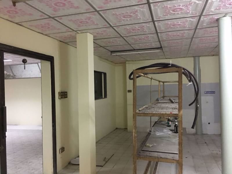 ให้เช่าอาคารพาณิชย์สูง-3ชั้น2คูหา-เนื้อที่32ตรว-ทาสีใหม่ทั้งหลัง-