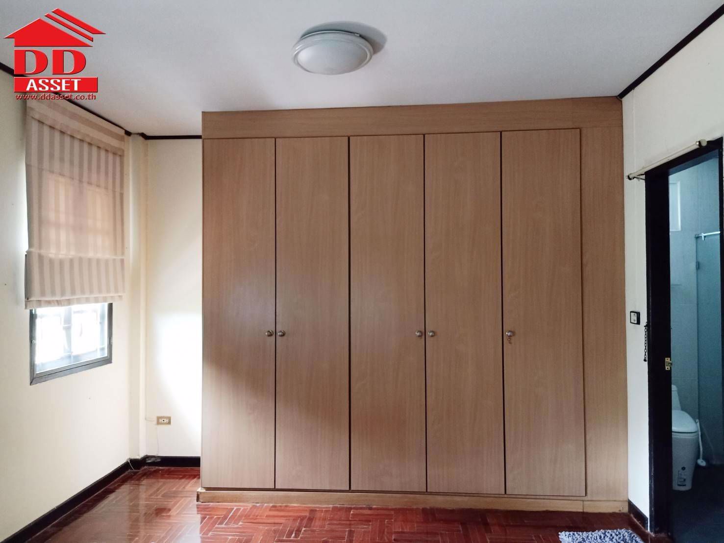 ขายบ้านเดี่ยว-2-ชั้น-หมู่บ้านชลลดา-บางบัวทอง-