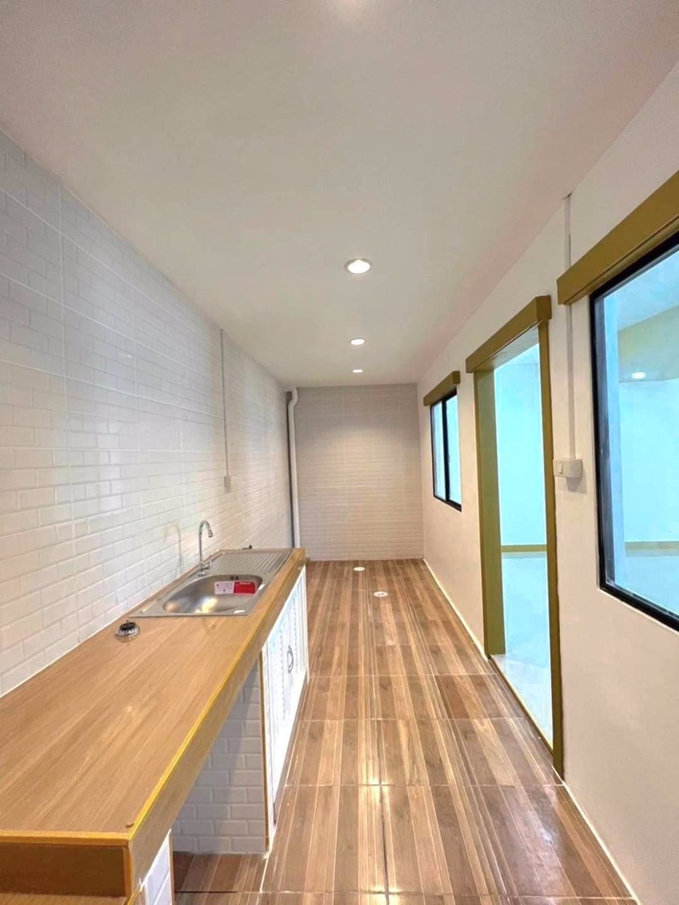 หมู่บ้านพฤกษา54-คลองถนนใกล้รถไฟฟ้า-ตกแต่งใหม่สวยพร้อมเข้าอยู่