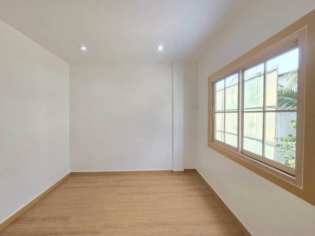 หมู่บ้านเฟื่องฟ้า-ใกล้รถไฟฟ้า-สถานีตลาดบางใหญ่