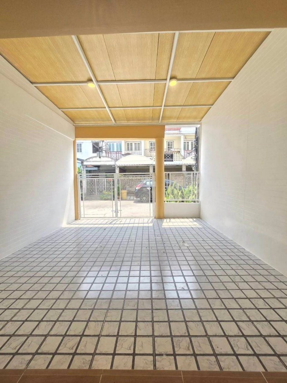 หมู่บ้านเฟื่องฟ้า-ใกล้รถไฟฟ้า-สถานีตลาดบางใหญ่