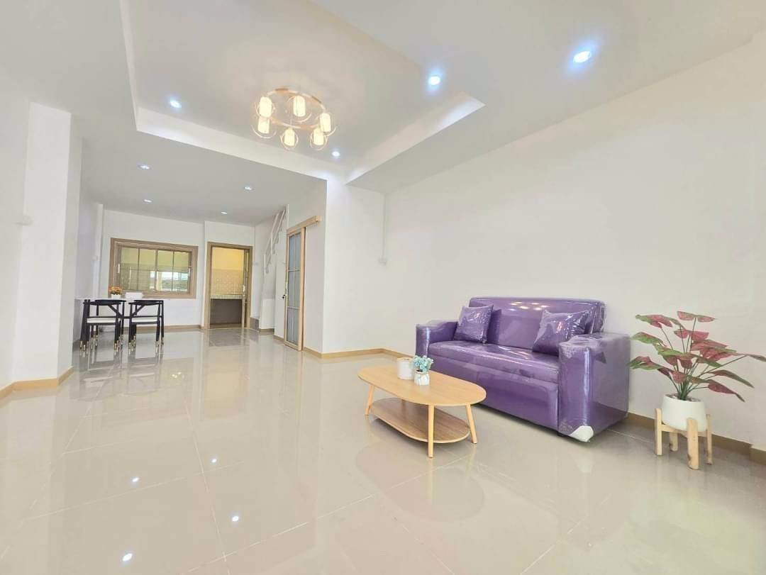 หมู่บ้านเฟื่องฟ้า-ใกล้รถไฟฟ้า-สถานีตลาดบางใหญ่