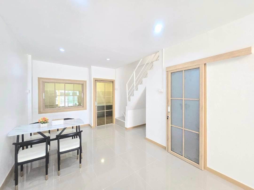 หมู่บ้านเฟื่องฟ้า-ใกล้รถไฟฟ้า-สถานีตลาดบางใหญ่