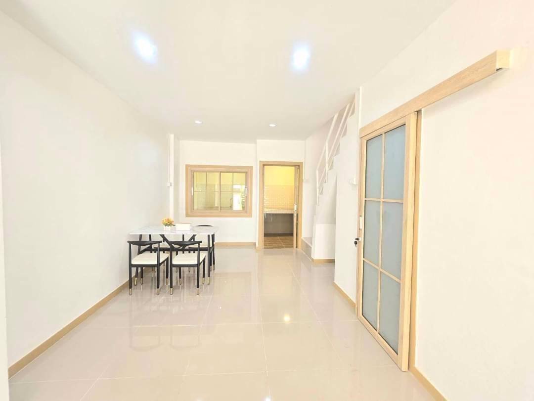 หมู่บ้านเฟื่องฟ้า-ใกล้รถไฟฟ้า-สถานีตลาดบางใหญ่