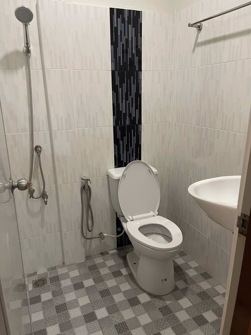 ทาวน์เฮ้าส์พร้อมอยู่-ถนนรามอินทรา109-ซอยพระยาสุเรนทร์-19-หมู่บ้านอินทราวิวล์