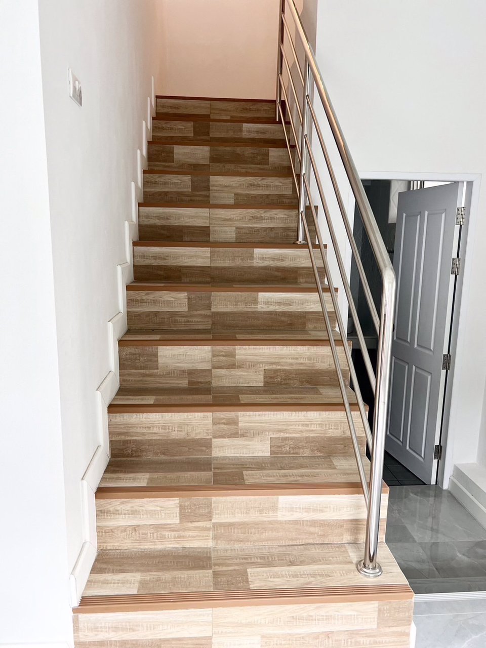 บ้านสวย-สร้างใหม่-2-ชั้น-สันกำแพงปาร์ควิว-อยู่แล้วรวย-เจริญ-รุ่งเรือง-เฟื่องฟู