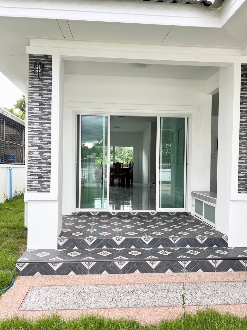 บ้านสวย-สร้างใหม่-2-ชั้น-สันกำแพงปาร์ควิว-อยู่แล้วรวย-เจริญ-รุ่งเรือง-เฟื่องฟู