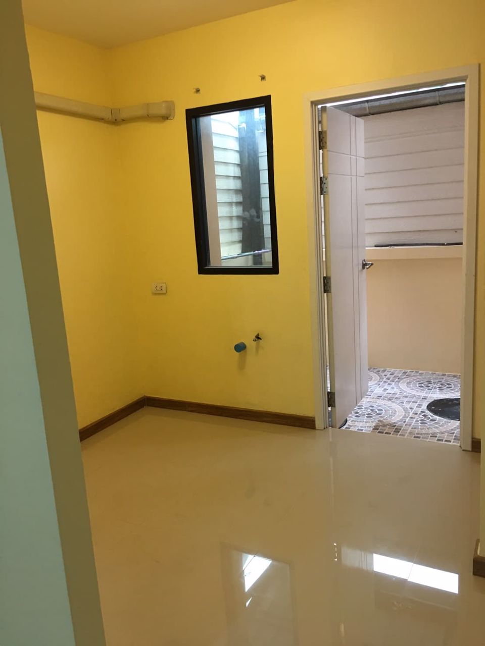 ให้เช่าทำโฮมออฟฟิศ-ทาวน์โฮม3ชั้น-คาซ่าซิตี้-วงแหวน-ลำลูกกา-ค5-แบบ-3ห้องนอน-แอร์4ตัว-เพียง18000บ